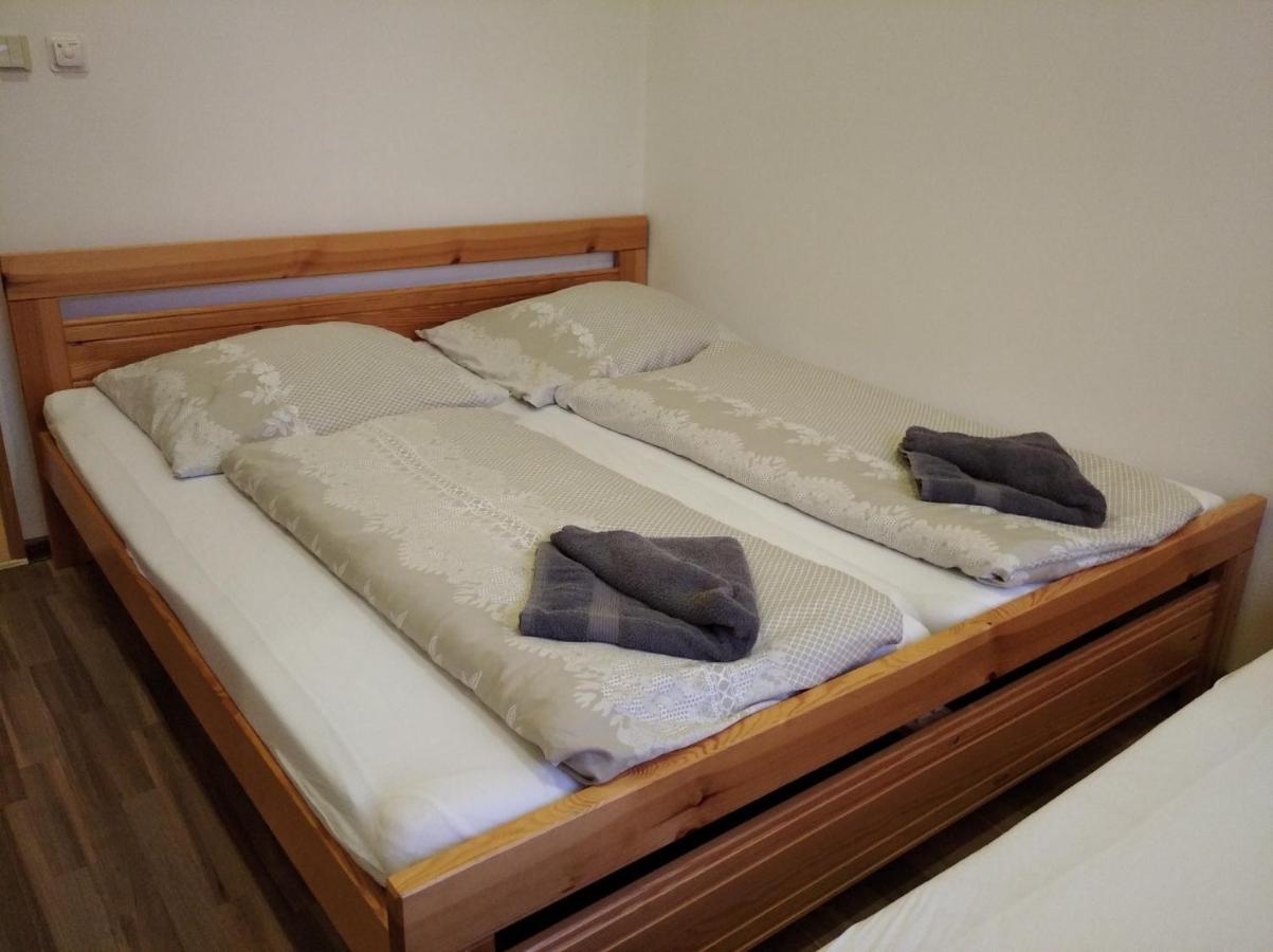 Ubytovani V Soukromi Opolany U Podebrad 外观 照片
